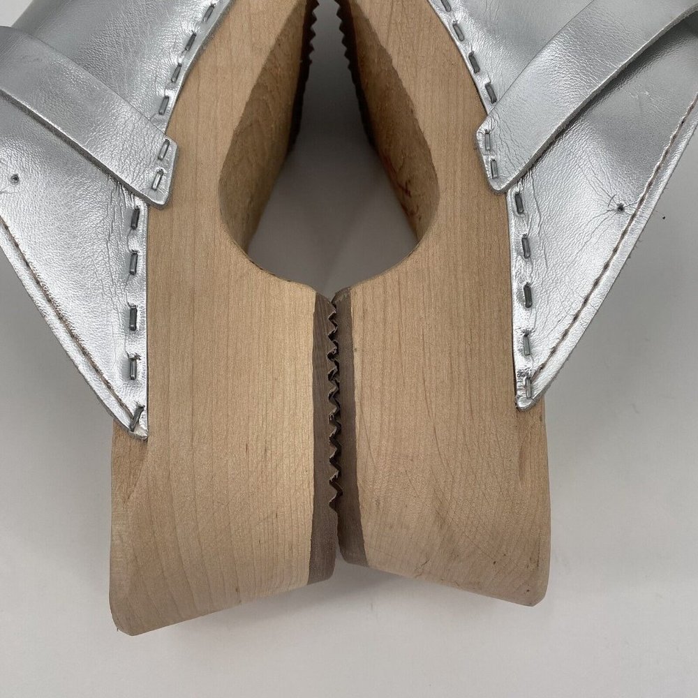 Lotta From Stockholm Silver Leather Clogs - Picture 8 of 12